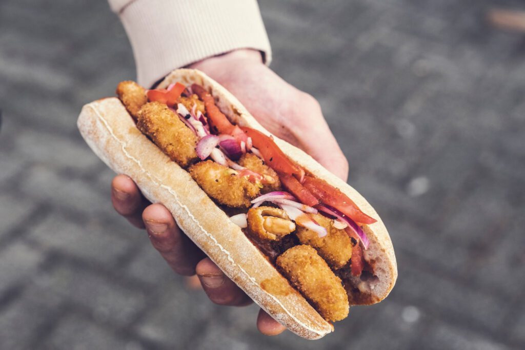 this is how you make a shrimp po' boy sandwich