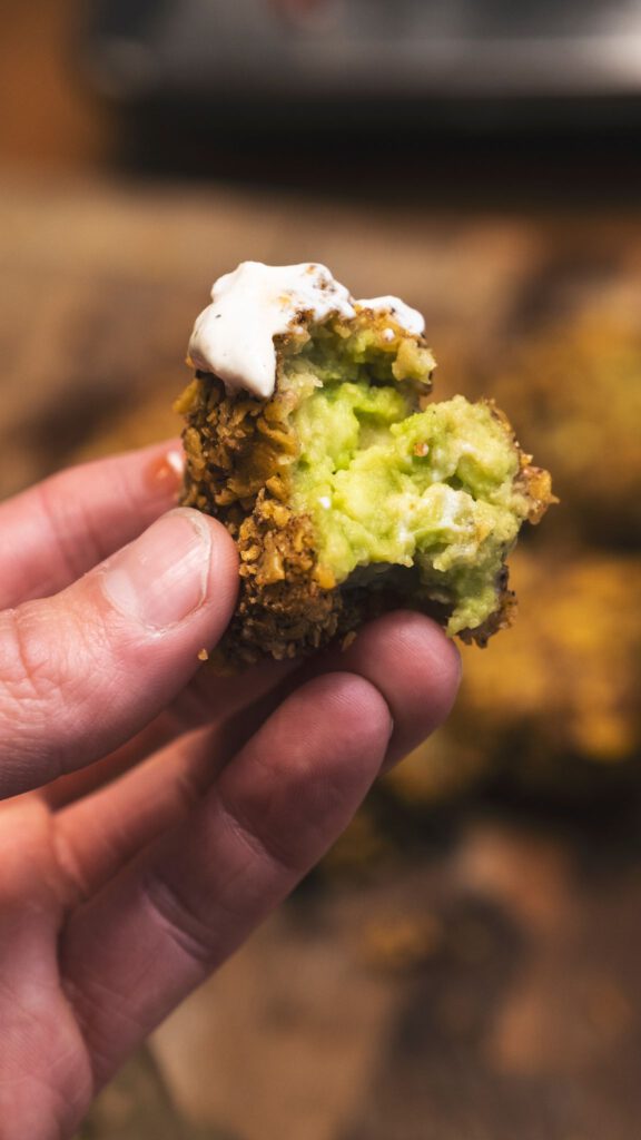this is how you make crunchy guacamole